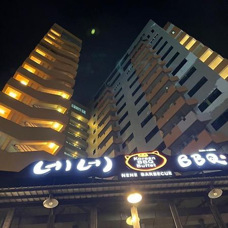 Mall Suites Hotel Bangkok Exterior foto