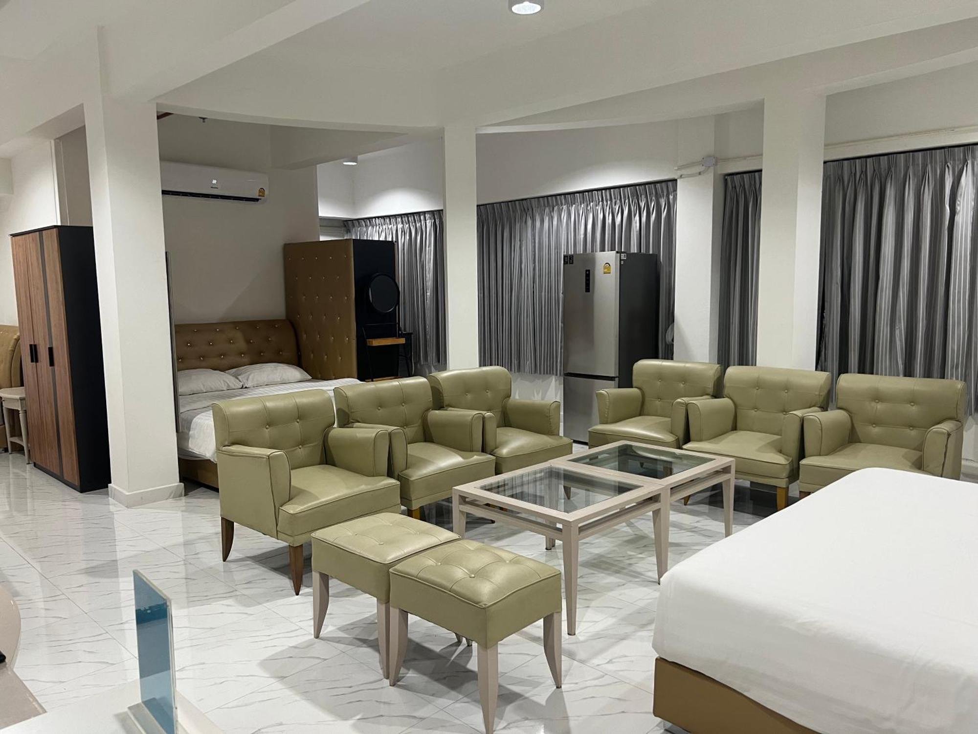 Mall Suites Hotel Bangkok Exterior foto